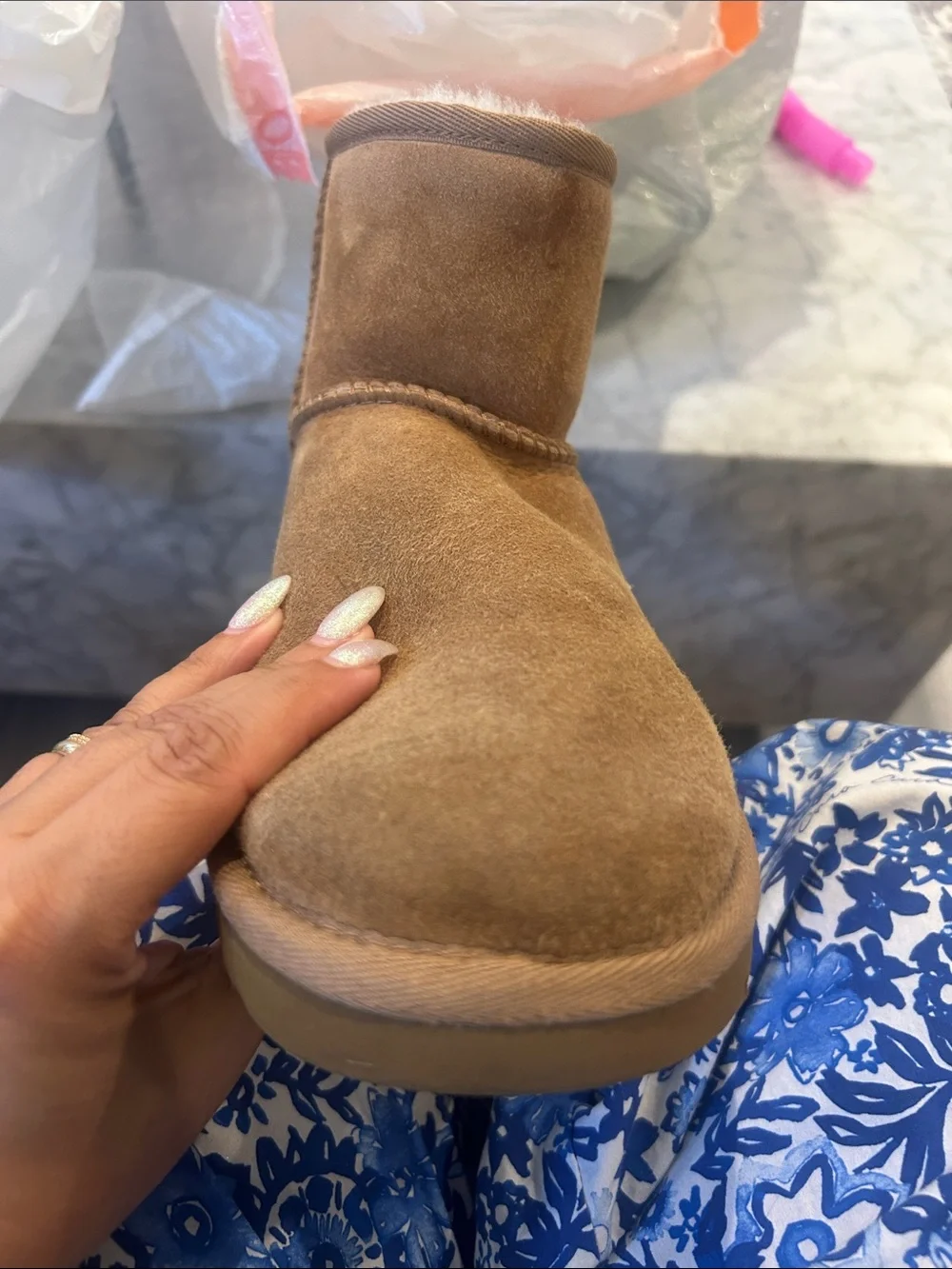 UGG Chestnut Classic Mini II Boot Sz US 8 $170
